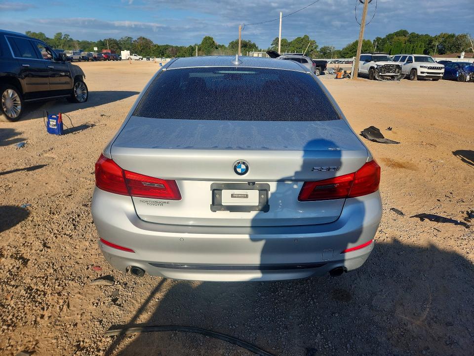 70295266 :رقم المزاد ، WBAJA5C51JWA37272 vin ، 2018 Bmw 530 مزاد بيع