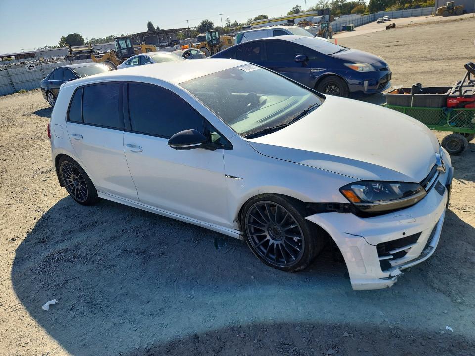 2017 Volkswagen Golf R მანქანა იყიდება აუქციონზე, vin: WVWVF7AU7HW167513, აუქციონის ნომერი: 70090526