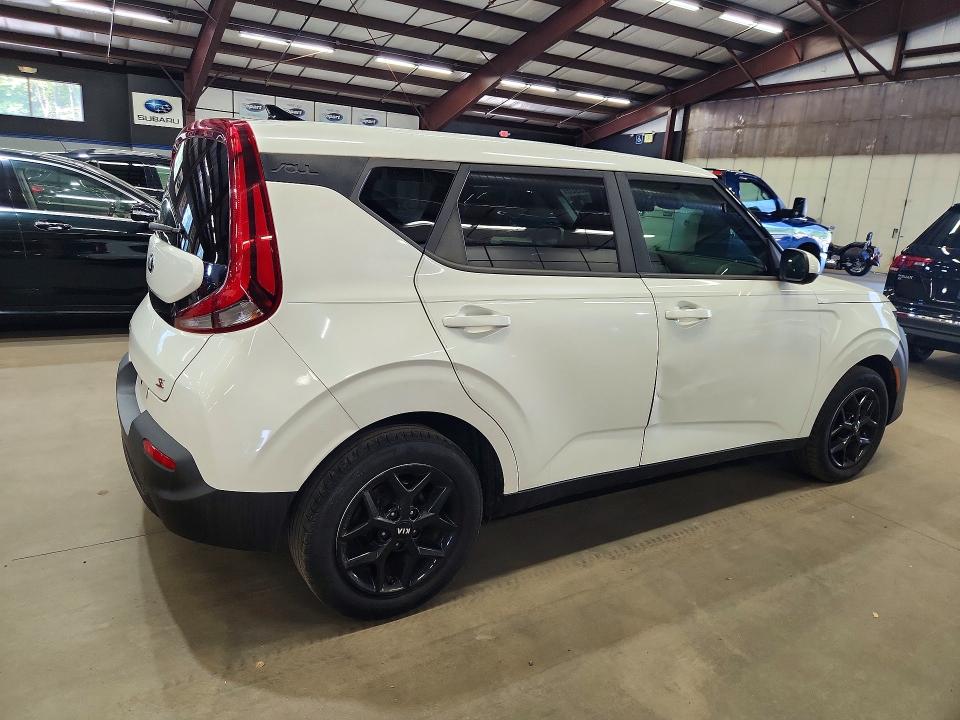 Auction sale of the 2020 Kia Soul, vin: KNDJ23AU1L7718394        , lot number: 68883926