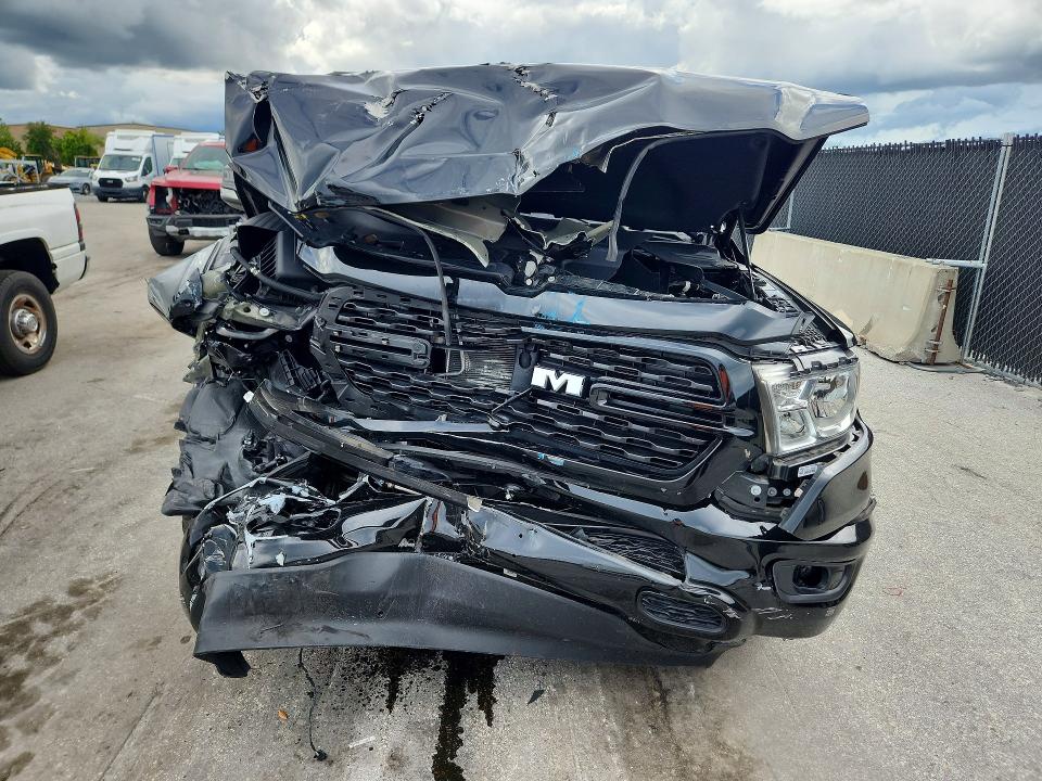 Продаж на аукціоні авто 2024 Ram 1500, vin: 1C6RREFG4RN123046, номер лоту: 67357966
