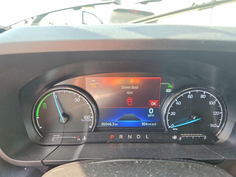 2022 Ford Maverick მანქანა იყიდება აუქციონზე, vin: 3FTTW8E3XNRA49260, აუქციონის ნომერი: 70554426