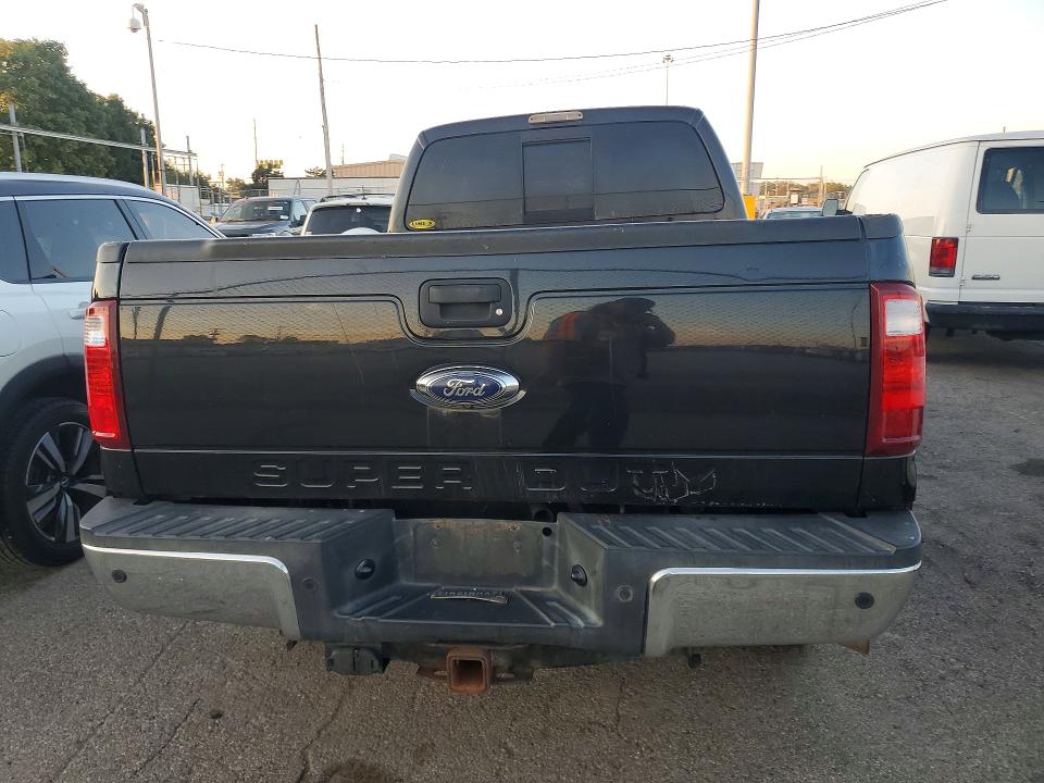 68371116 :رقم المزاد ، 1FT8W3BT4FED05250 vin ، 2015 Ford F350 مزاد بيع