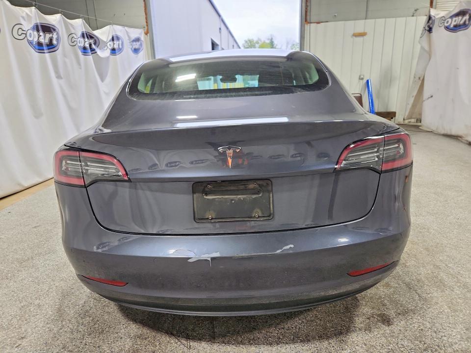 Продажа на аукционе авто 2022 Tesla Model 3, vin: 5YJ3E1EAXNF185690, номер лота: 70330496
