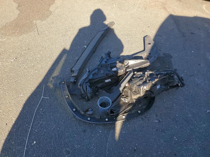 69815896 :رقم المزاد ، 5TDGBRCH6MS524173 vin ، 2021 Toyota Highlander مزاد بيع