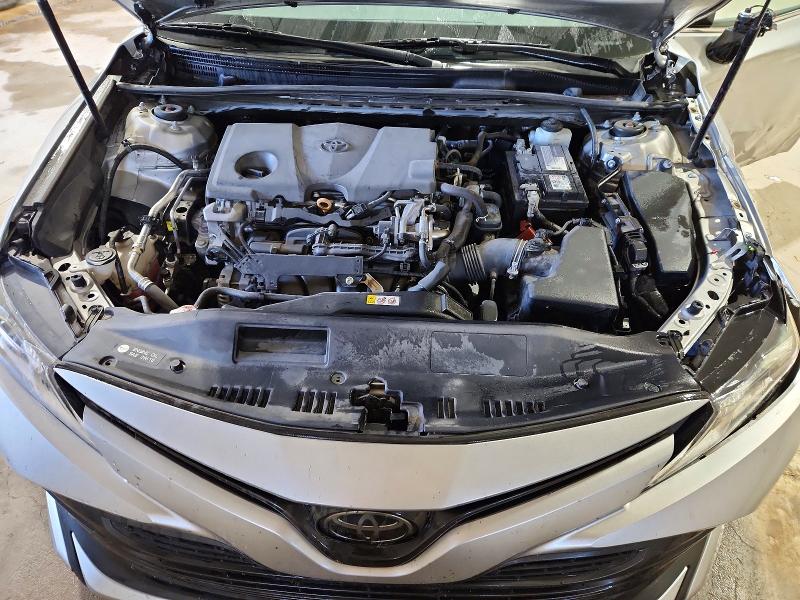 70108066 :رقم المزاد ، 4T1C11AK7LU945911 vin ، 2020 Toyota Camry مزاد بيع