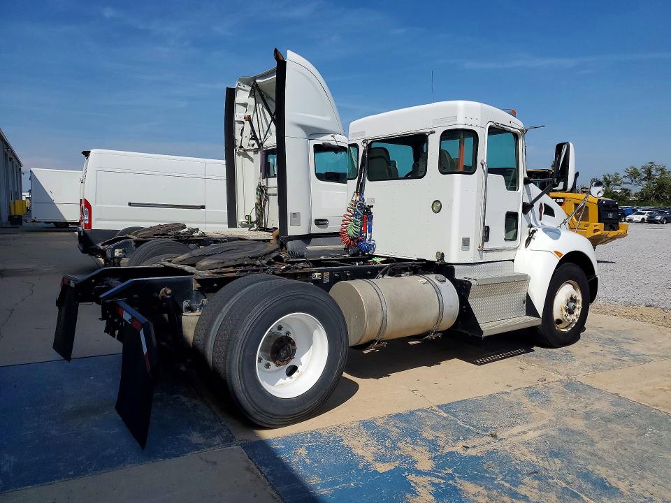 Продаж на аукціоні авто 2016 Kenworth Construction, vin: 2XKHAJ8XXGM497129, номер лоту: 65415646