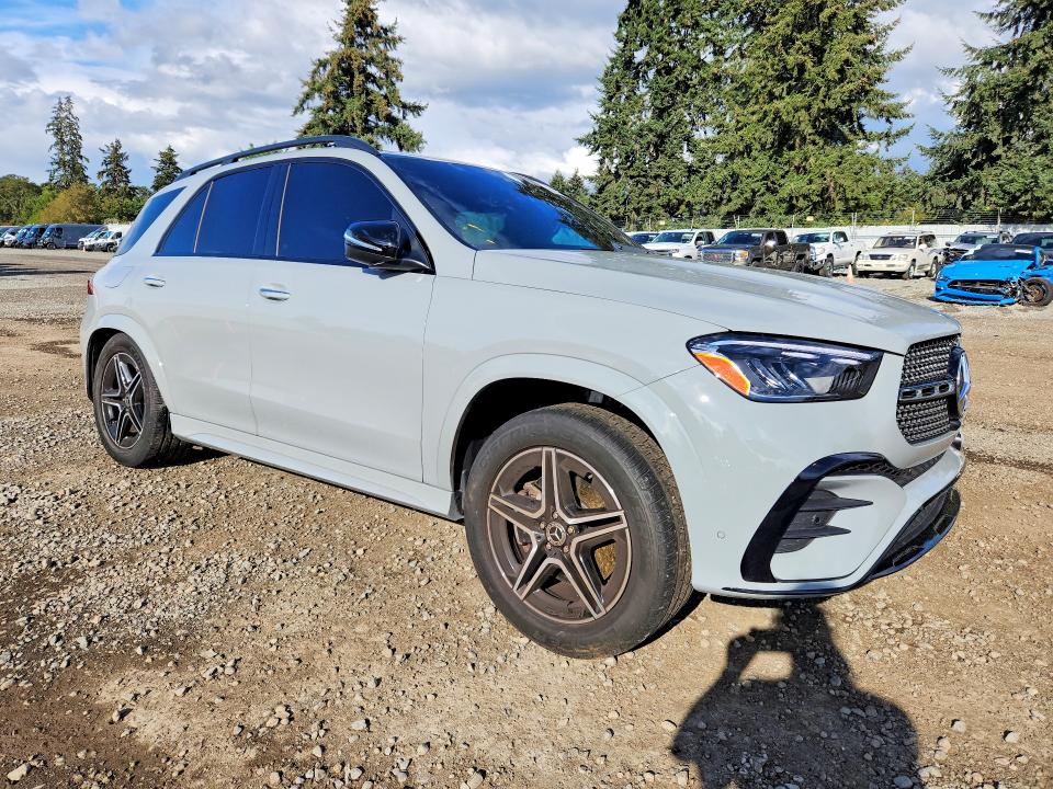 Продажа на аукционе авто 2025 Mercedes-benz Gle, vin: 4JGFB4FB2SB466164, номер лота: 67737136