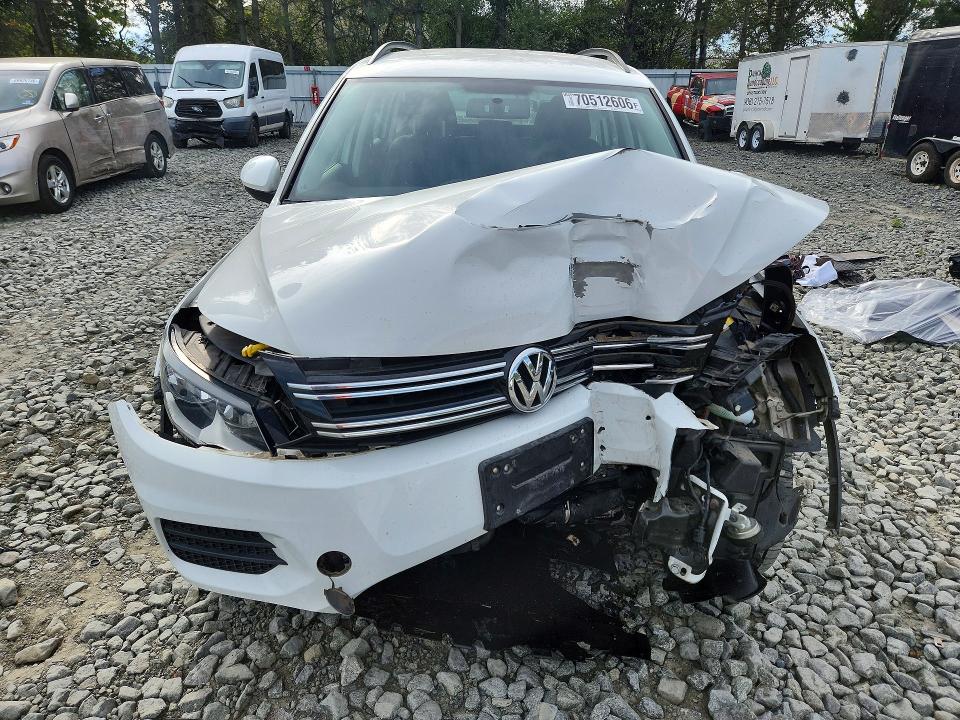 2017 Volkswagen Tiguan მანქანა იყიდება აუქციონზე, vin: WVGBV7AX8HK053829, აუქციონის ნომერი: 70512606