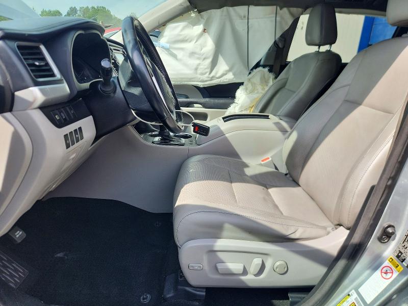 67045056 :رقم المزاد ، 5TDDZRFH6HS370791 vin ، 2017 Toyota Highlander مزاد بيع