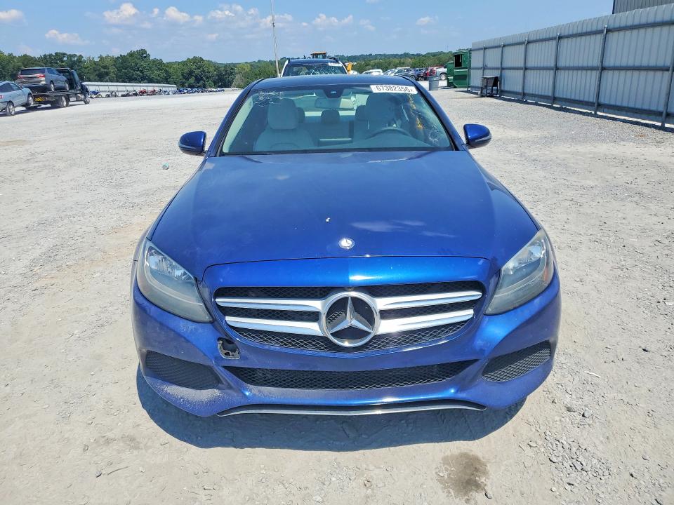 67382356 :رقم المزاد ، 55SWF4HB4HU217133 vin ، 2017 Mercedes-benz C مزاد بيع