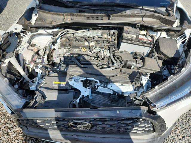 70465676 :رقم المزاد ، 7MUCAAAG6NV021831 vin ، 2022 Toyota Corolla Cross مزاد بيع