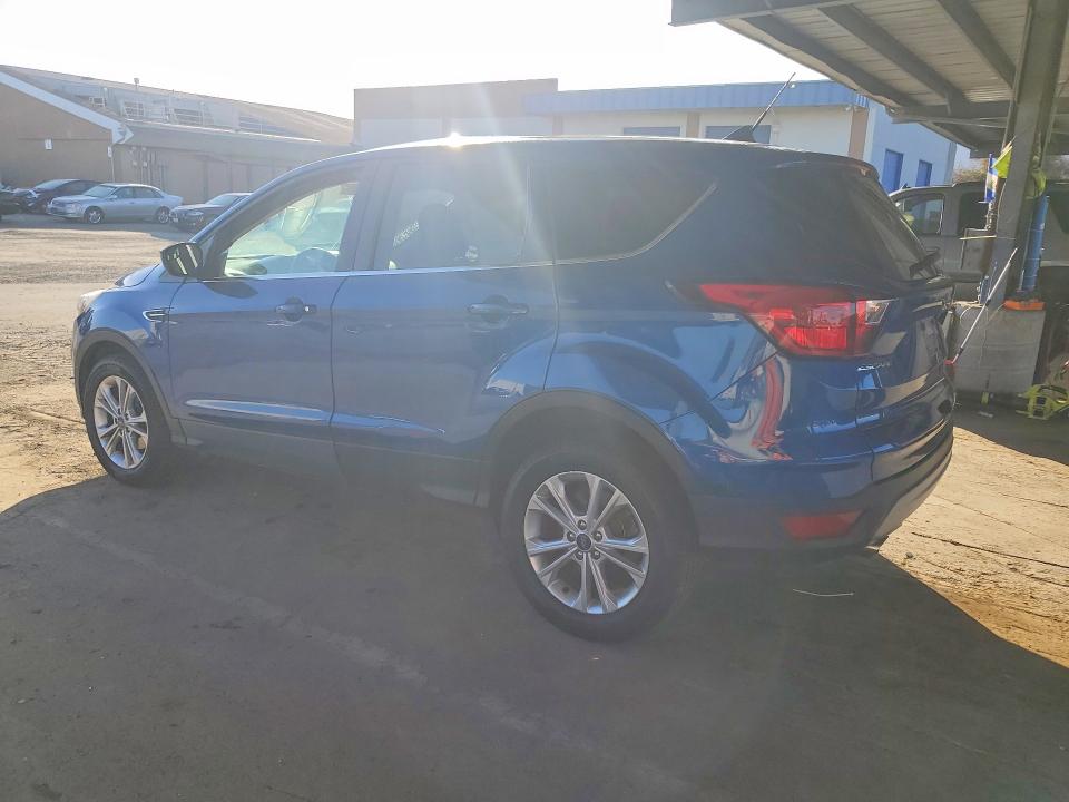 2019 Ford Escape მანქანა იყიდება აუქციონზე, vin: 1FMCU0GD1KUB10573, აუქციონის ნომერი: 70714366