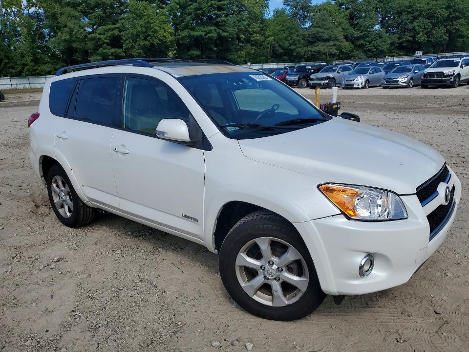 68288906 :رقم المزاد ، 2T3YF4DV7BW092401 vin ، 2011 Toyota Rav4 مزاد بيع