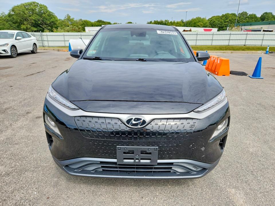 67842386 :رقم المزاد ، KM8K23AG6MU132965 vin ، 2021 Hyundai Kona مزاد بيع