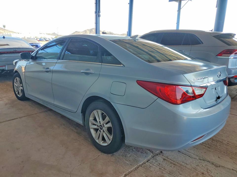 2013 Hyundai Sonata მანქანა იყიდება აუქციონზე, vin: 5NPEB4AC5DH772938, აუქციონის ნომერი: 67419336