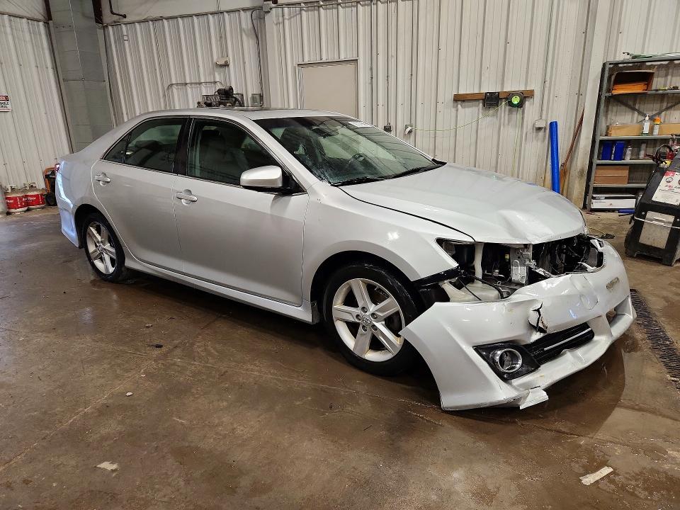 2013 Toyota Camry მანქანა იყიდება აუქციონზე, vin: 4T1BF1FK4DU697625, აუქციონის ნომერი: 69797266
