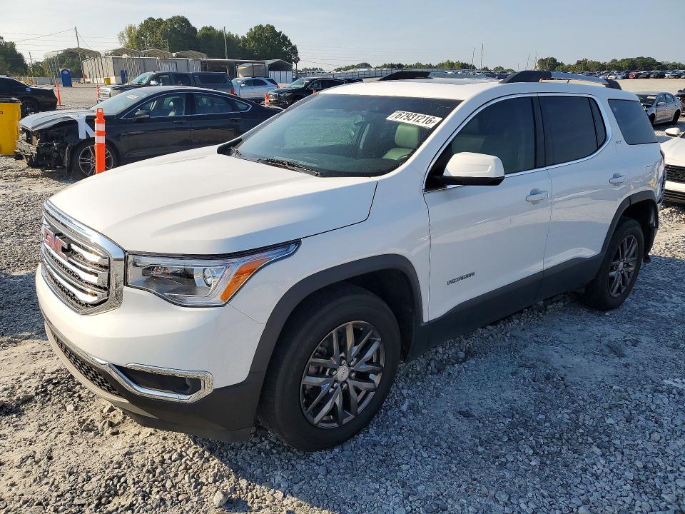 67931216 :رقم المزاد ، 1GKKNMLS8HZ266411 vin ، 2017 Gmc Acadia مزاد بيع