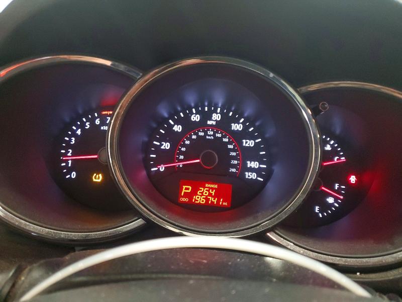 70013186 :رقم المزاد ، 5XYKTCA68CG225849 vin ، 2012 Kia Sorento مزاد بيع