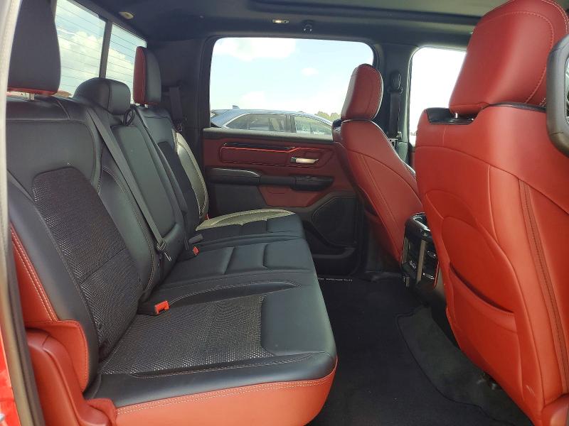 67701666 :رقم المزاد ، 1C6SRFLT2KN563670 vin ، 2019 Ram 1500 مزاد بيع