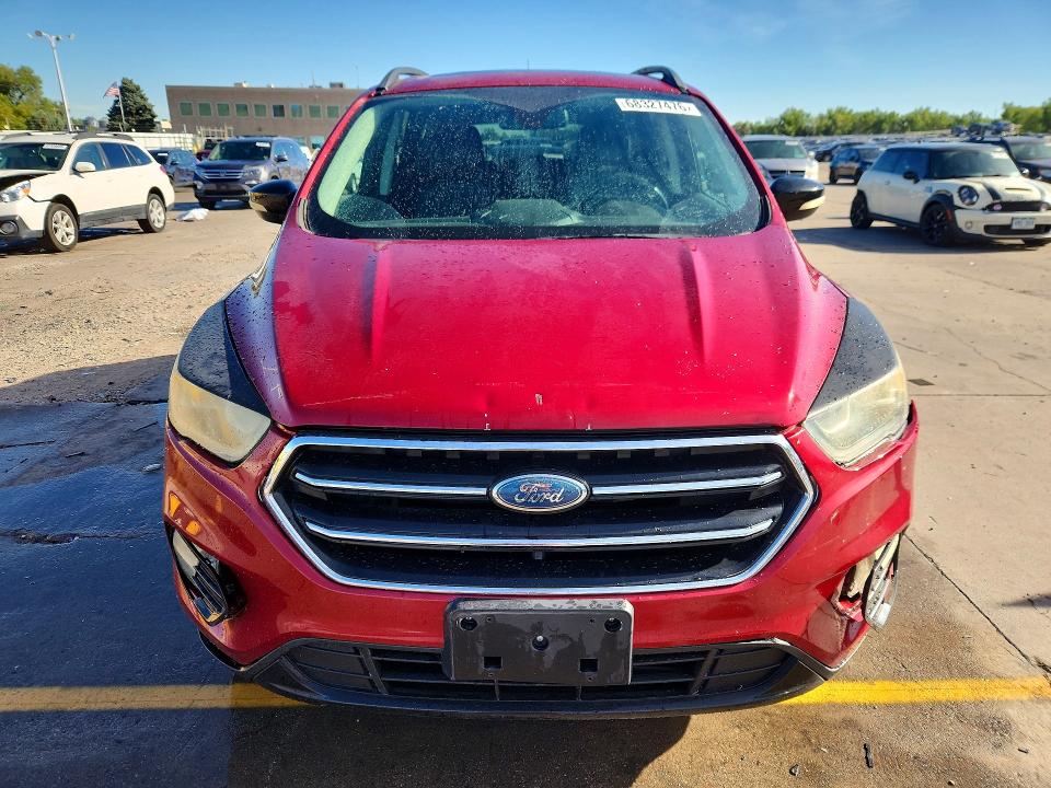 2017 Ford Escape მანქანა იყიდება აუქციონზე, vin: 1FMCU9JD9HUE56831, აუქციონის ნომერი: 68327476
