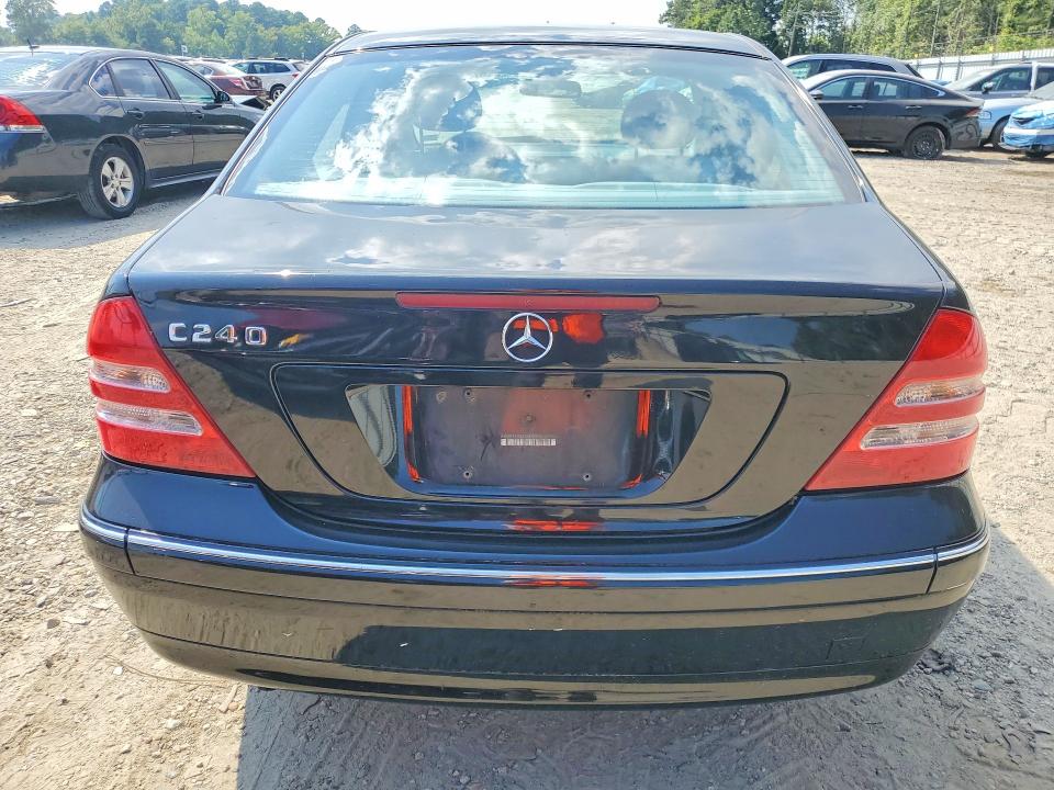 2004 Mercedes-benz C მანქანა იყიდება აუქციონზე, vin: WDBRF61J24A564389, აუქციონის ნომერი: 67874726