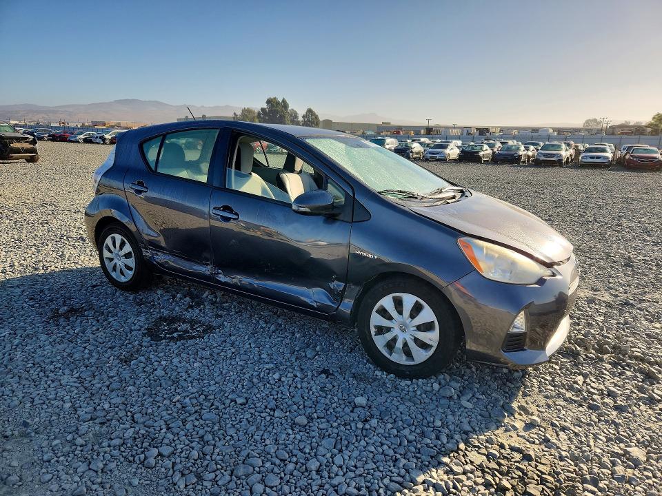Продаж на аукціоні авто 2013 Toyota Prius C, vin: JTDKDTB36D1556092, номер лоту: 70918306