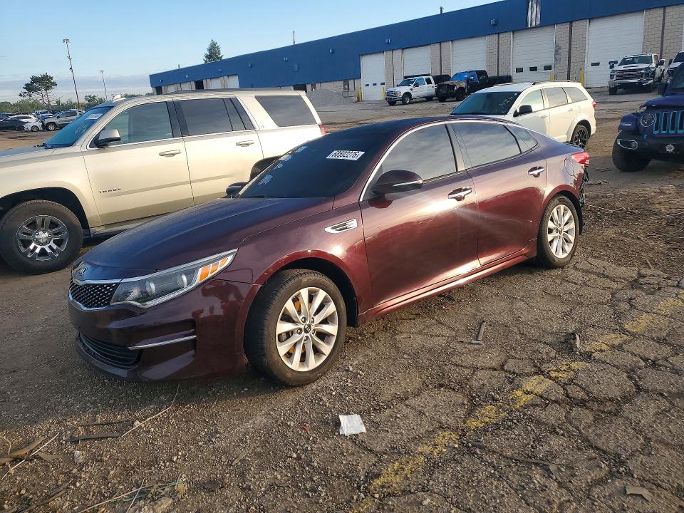 68502276 :رقم المزاد ، 5XXGU4L36HG174259 vin ، 2017 Kia Optima مزاد بيع