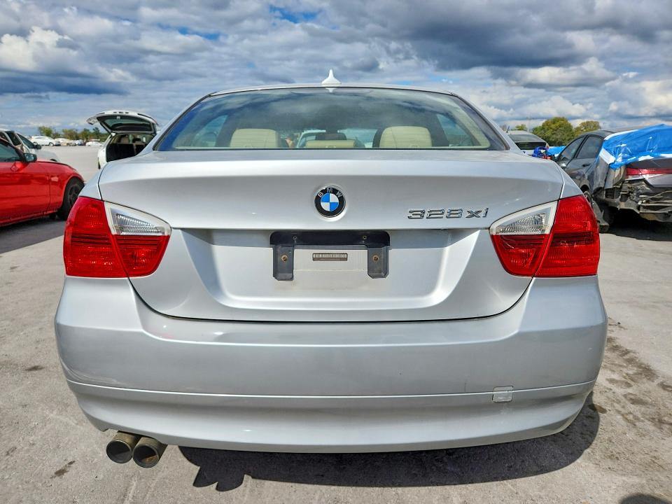 2008 Bmw 328 მანქანა იყიდება აუქციონზე, vin: WBAVC93568K045045, აუქციონის ნომერი: 70192336