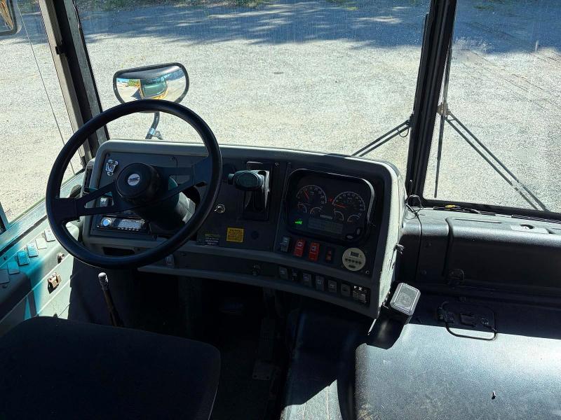 2015 Thomas School Bus მანქანა იყიდება აუქციონზე, vin: 1T88P9E12F1278355, აუქციონის ნომერი: 68646956