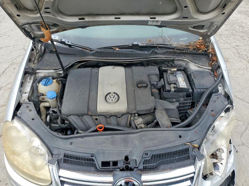 68808466 :رقم المزاد ، 3VWRF71K37M093597 vin ، 2007 Volkswagen Jetta مزاد بيع