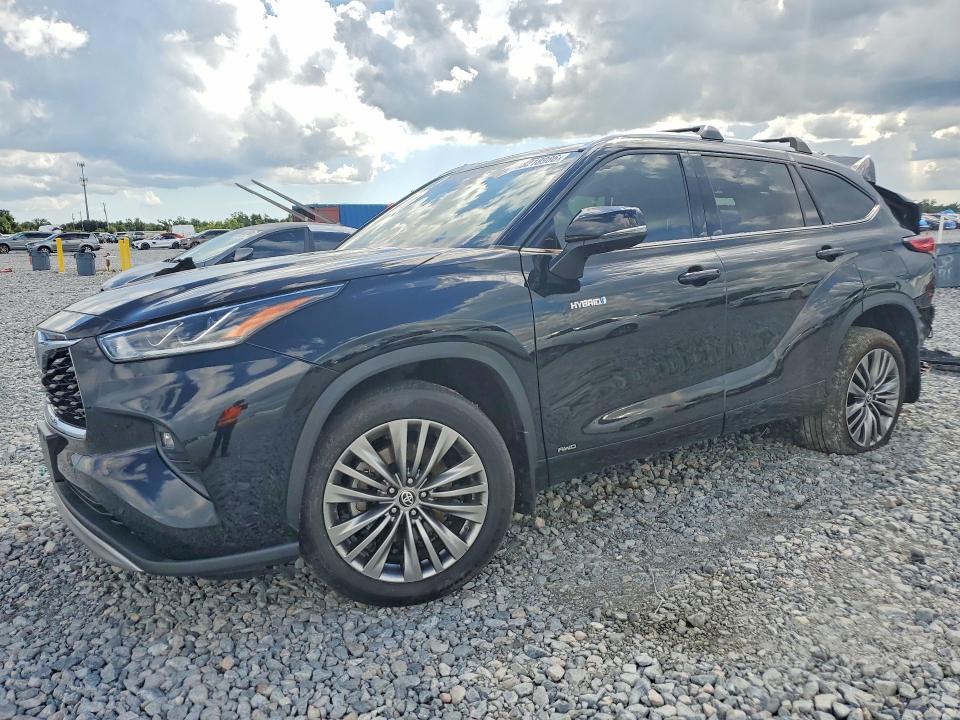 2021 Toyota Highlander მანქანა იყიდება აუქციონზე, vin: 5TDEBRCH4MS030532, აუქციონის ნომერი: 68218986