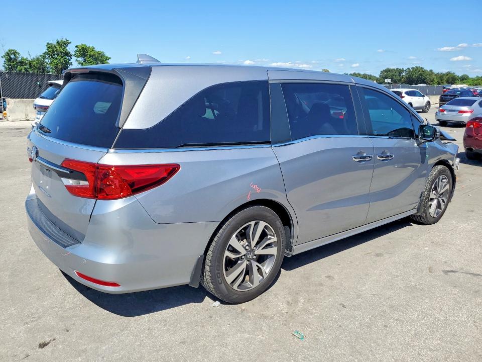 70473056 :رقم المزاد ، 5FNRL6H85NB023343 vin ، 2022 Honda Odyssey مزاد بيع