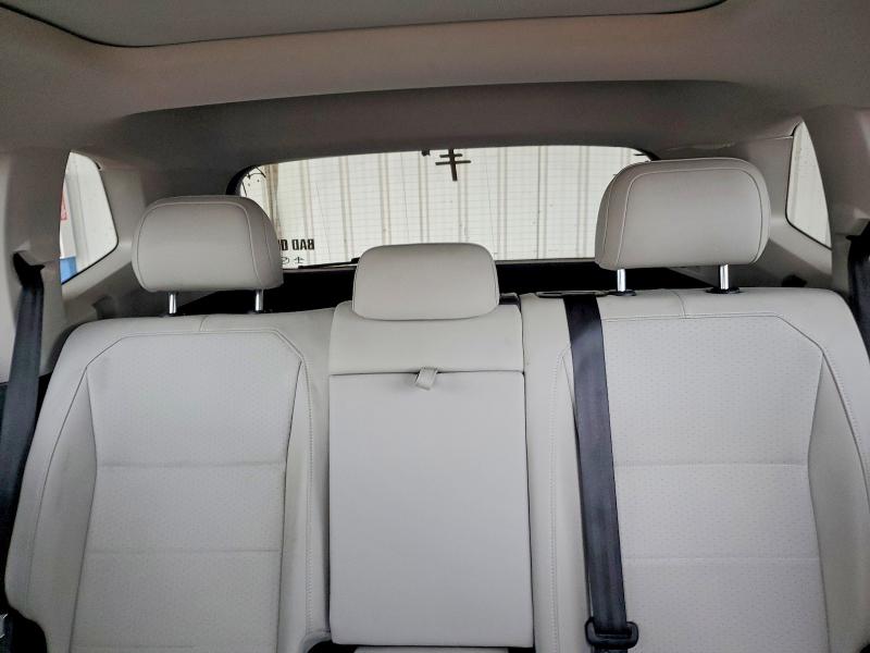 70301116 :رقم المزاد ، 3VV2B7AX1LM160169 vin ، 2020 Volkswagen Tiguan مزاد بيع