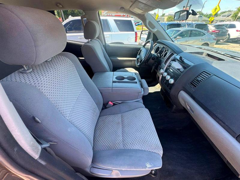 68036296 :رقم المزاد ، 5TFUM5F17CX028327 vin ، 2012 Toyota Tundra مزاد بيع