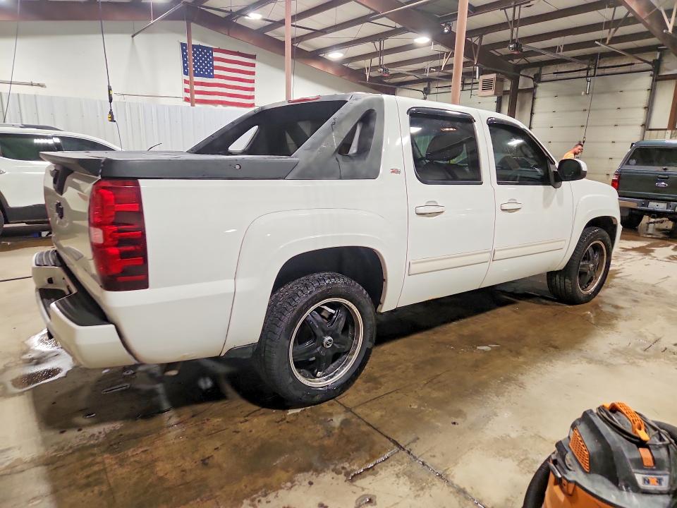 Auction sale of the 2010 Chevrolet Avalanche, vin: 3GNVKFE01AG225544, lot number: 68028376