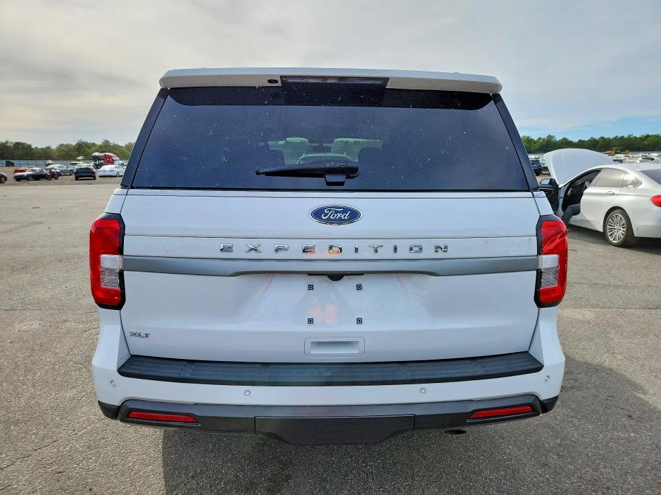 Продажа на аукционе авто 2024 Ford Expedition, vin: 1FMJU1H82REB00413, номер лота: 70507346
