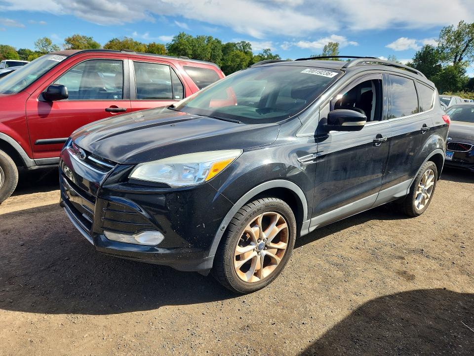 2013 Ford Escape მანქანა იყიდება აუქციონზე, vin: 1FMCU9HX4DUA32807, აუქციონის ნომერი: 70019236