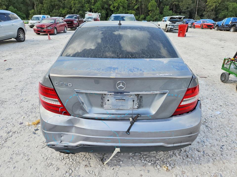 2013 Mercedes-benz C მანქანა იყიდება აუქციონზე, vin: WDDGF4HB3DR299985, აუქციონის ნომერი: 70038596