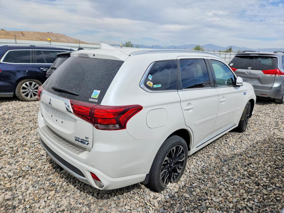 Продаж на аукціоні авто 2018 Mitsubishi Outlander, vin: JA4J24A55JZ029372, номер лоту: 68247736