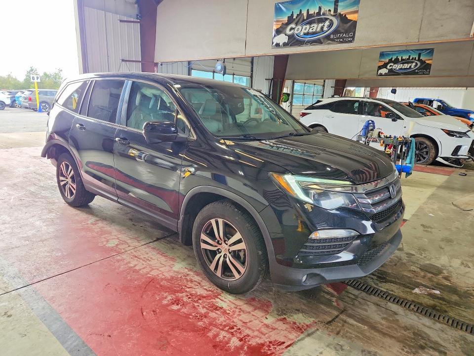 Продаж на аукціоні авто 2018 Honda Pilot, vin: 5FNYF5H68JB027182, номер лоту: 67241226