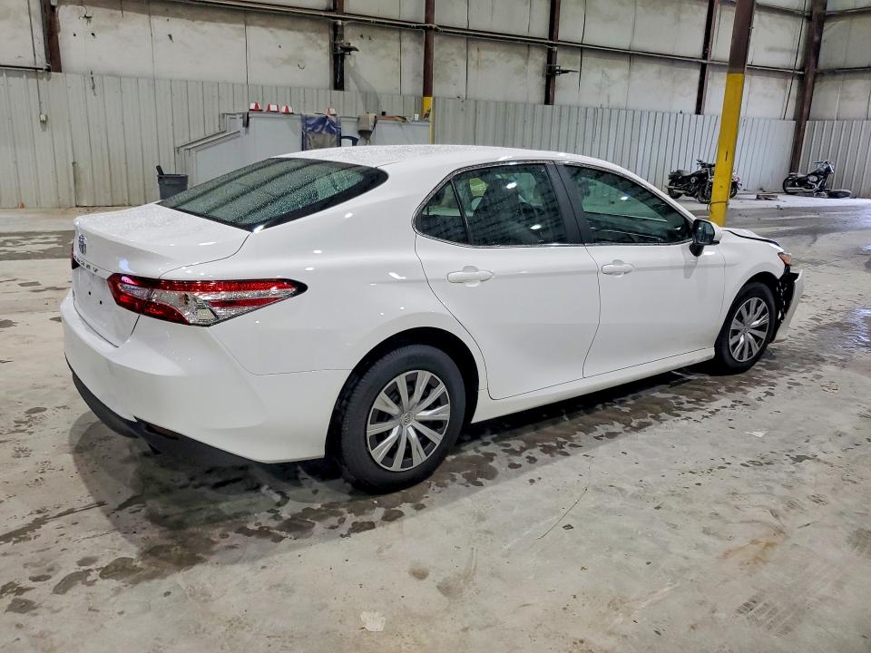 Продаж на аукціоні авто 2018 Toyota Camry, vin: 4T1B11HK4JU600799, номер лоту: 66851576