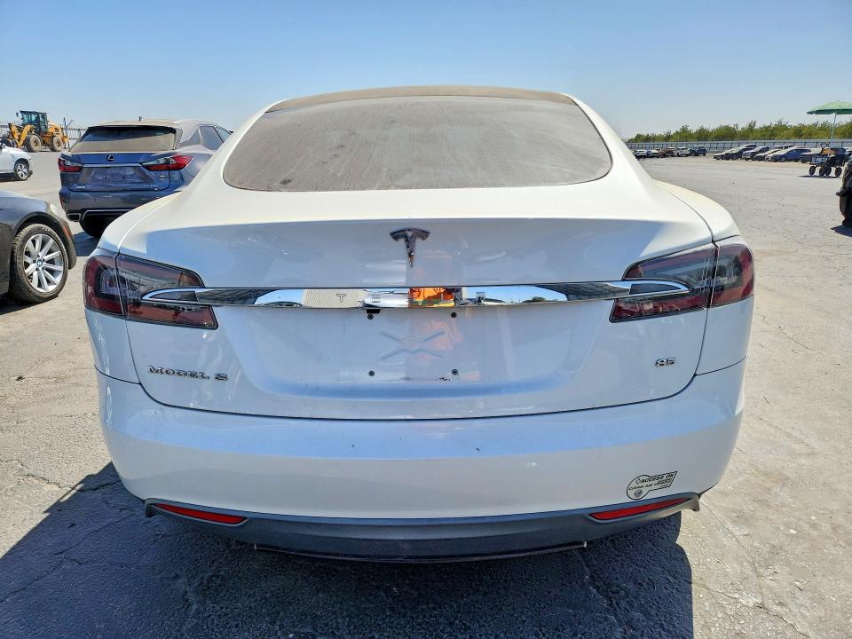 68577486 :رقم المزاد ، 5YJSA1CN9DFP23016 vin ، 2013 Tesla Model S مزاد بيع