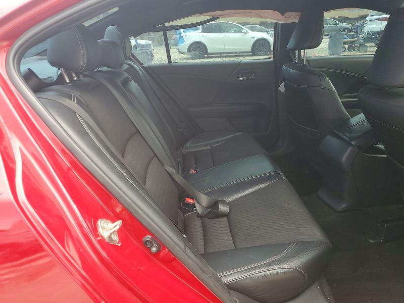 67477996 :رقم المزاد ، 1HGCR2F58HA220138 vin ، 2017 Honda Accord مزاد بيع