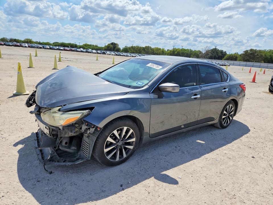 Auction sale of the 2017 Nissan Altima, vin: 1N4AL3AP6HC245538, lot number: 70062766