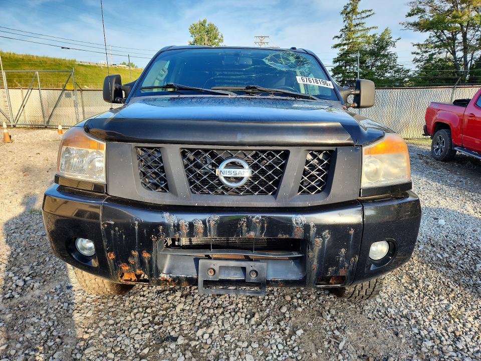 2014 Nissan Titan მანქანა იყიდება აუქციონზე, vin: 1N6AA0EC5EN502613, აუქციონის ნომერი: 67618196
