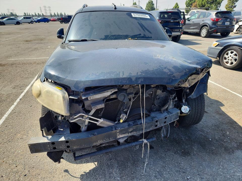 Продажа на аукционе авто 2004 Infiniti Fx45, vin: JNRBS08W94X400924        , номер лота: 67935096