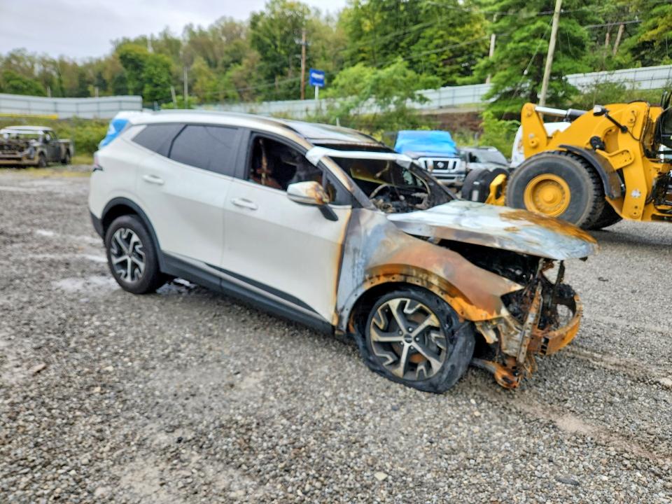 Продаж на аукціоні авто 2023 Kia Sportage, vin: KNDPVCAG5P7106734, номер лоту: 68983556