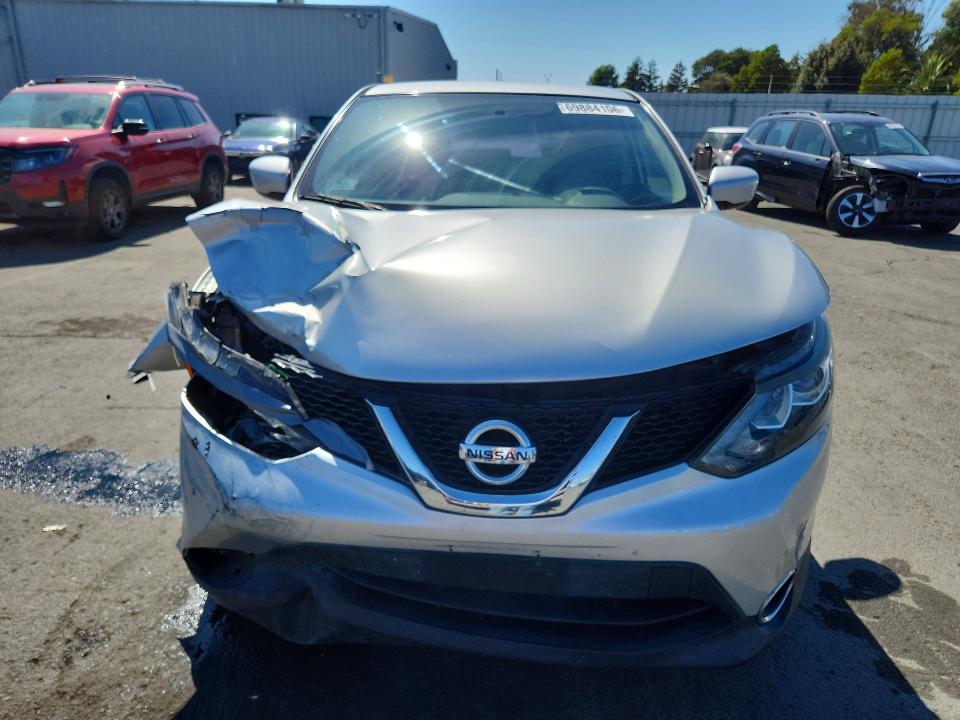 2017 Nissan Rogue Sport მანქანა იყიდება აუქციონზე, vin: JN1BJ1CP4HW029453, აუქციონის ნომერი: 69884106