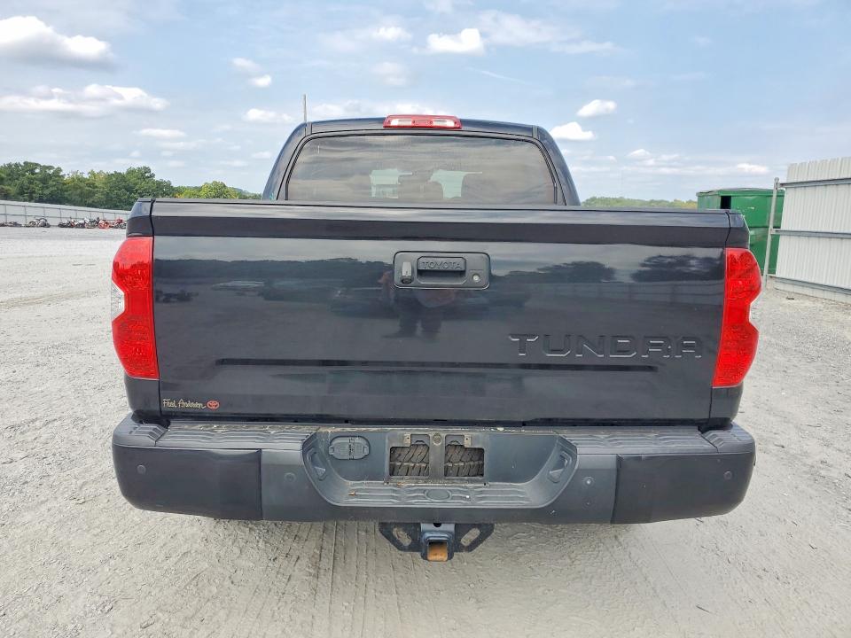 68480696 :رقم المزاد ، 5TFAY5F1XKX856555 vin ، 2019 Toyota Tundra مزاد بيع