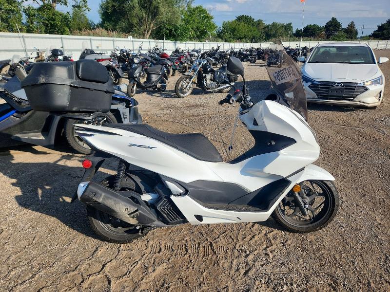 67477626 :رقم المزاد ، RLHKF4706NY100312 vin ، 2022 Honda Pcx 150 مزاد بيع